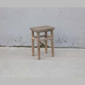 Bijzettafeltje elmhout