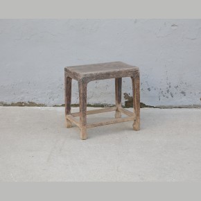 Bijzettafeltje elmhout