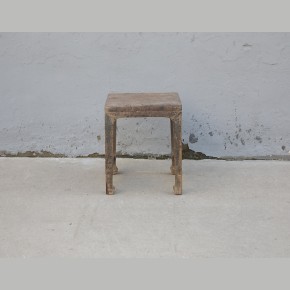 Bijzettafeltje walnoot